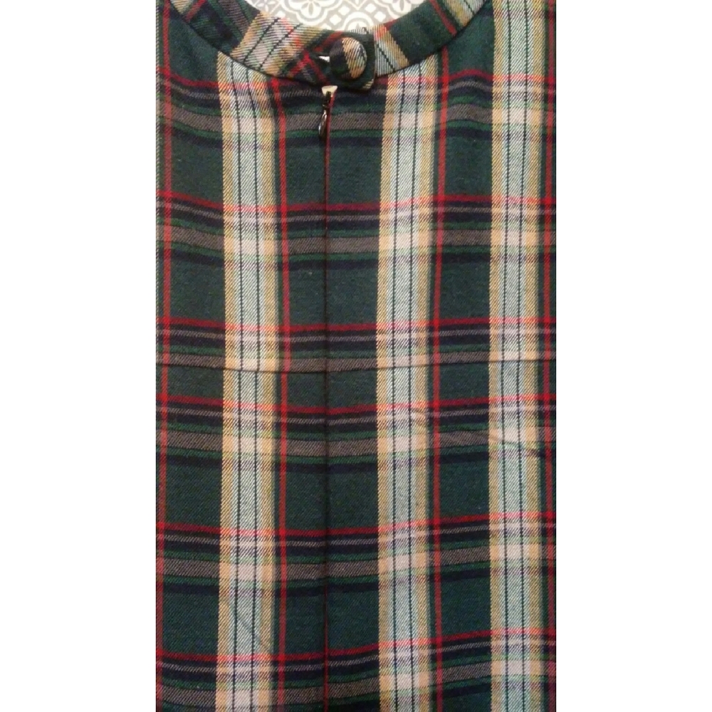 Old Navy Dress . - Picture 3 of 4